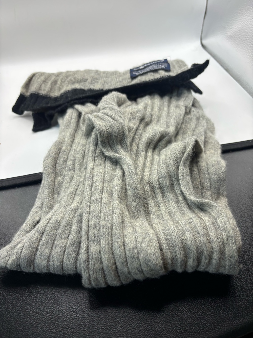Ralph Lauren Two-Tone Ribbed Wool Scarf in Light Gray and Black